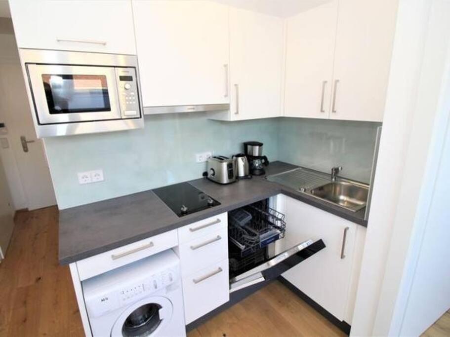 City-Center Rooftop-Apartment Wina Bagian luar foto